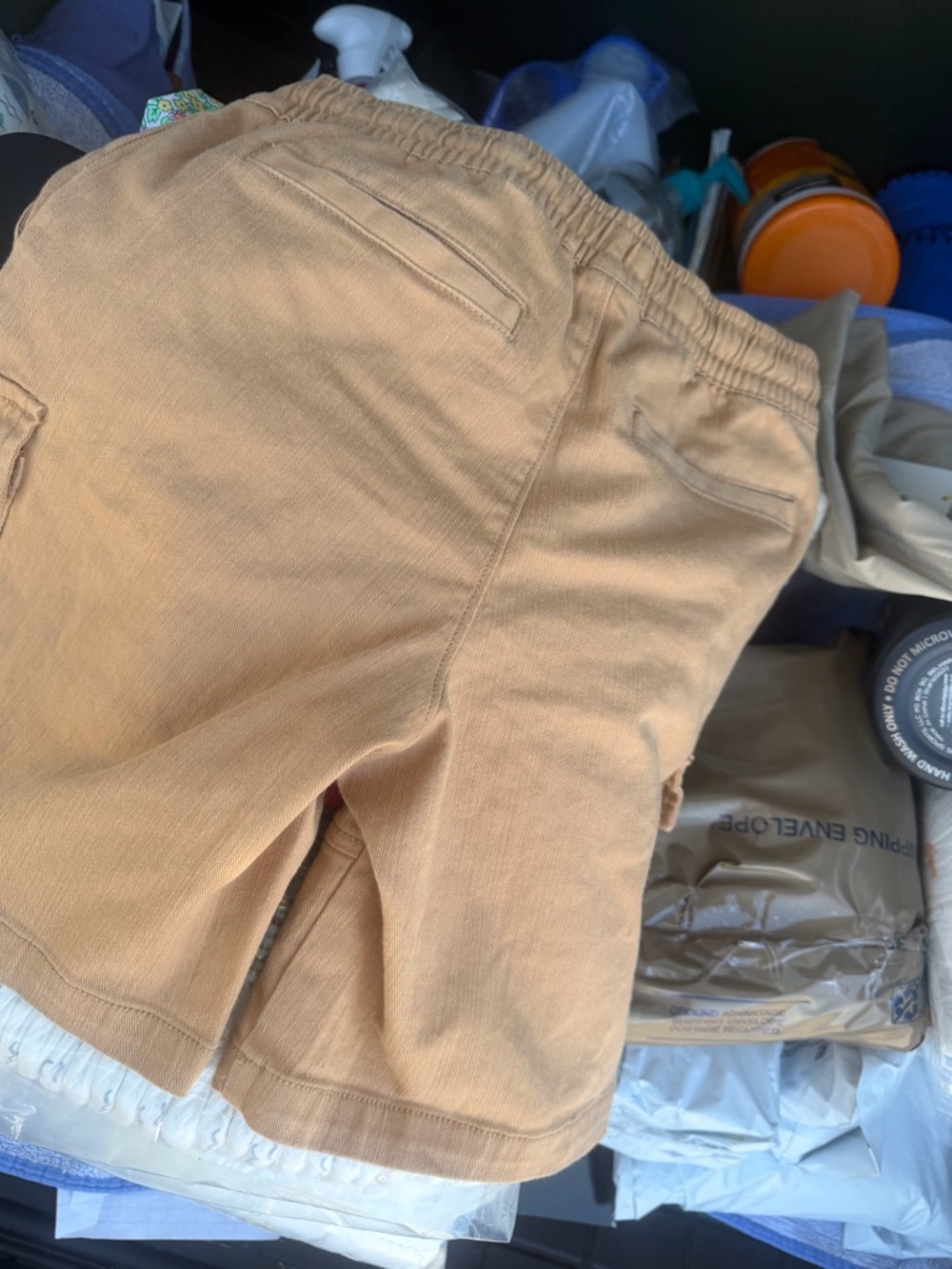 Casual Elastic-Waist Twill Shorts in Camel color. Art class size m/8 nwt